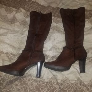 EUC brown calf high boots